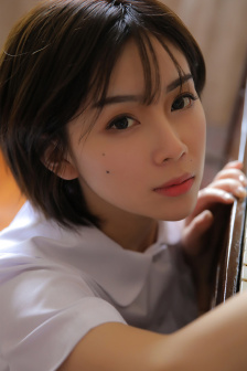 美女搜查官潜入被下药